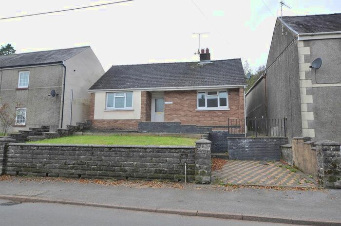 2 Bedroom Property To Rent In High Street, St. Clears, Carmarthen, SA33