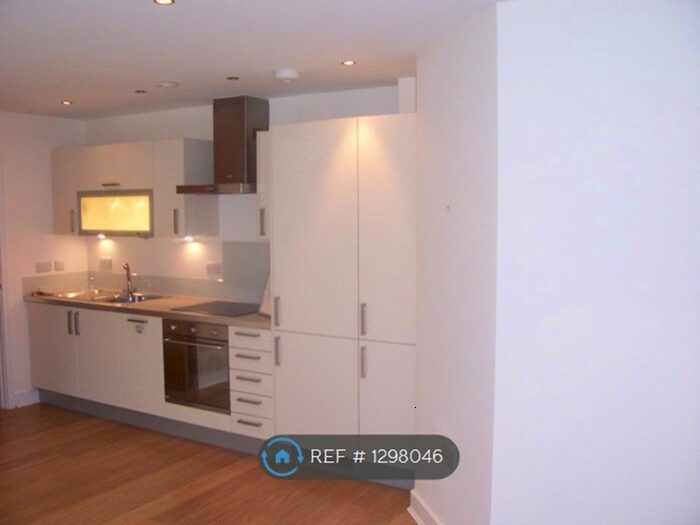 2 Bedroom Flat To Rent In Woolners Way, Stevenage SG1