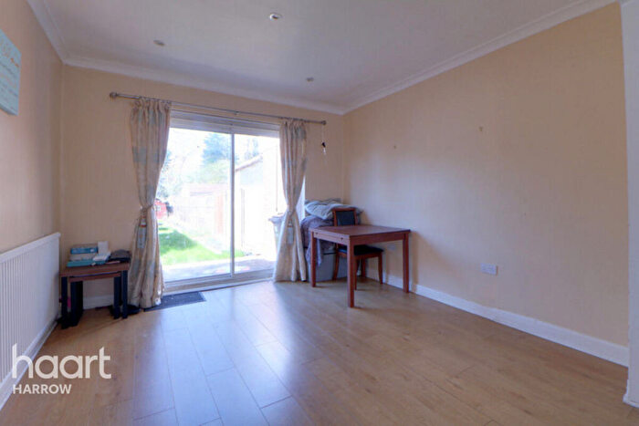 4 Bedroom Semi-Detached House For Sale In Kenmore Avenue, Harrow, HA3