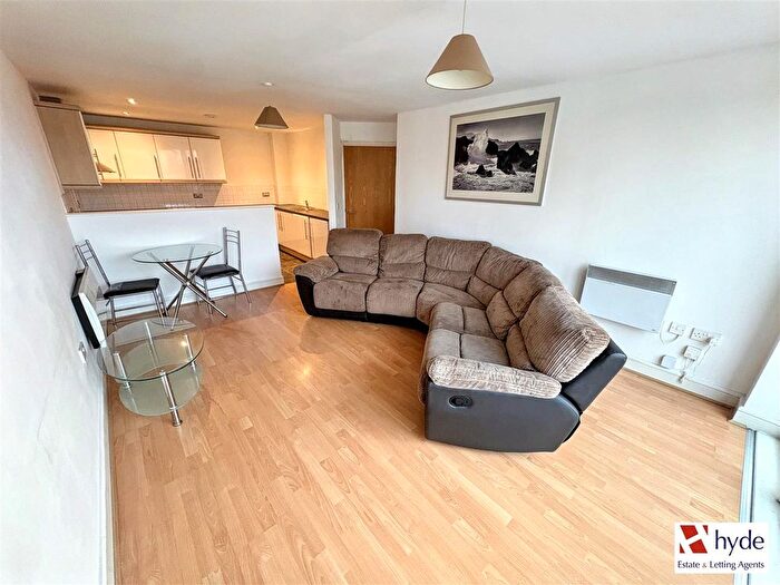 2 Bedroom Flat To Rent In The Atrium, Bury Old Rd, Whitefield, M45