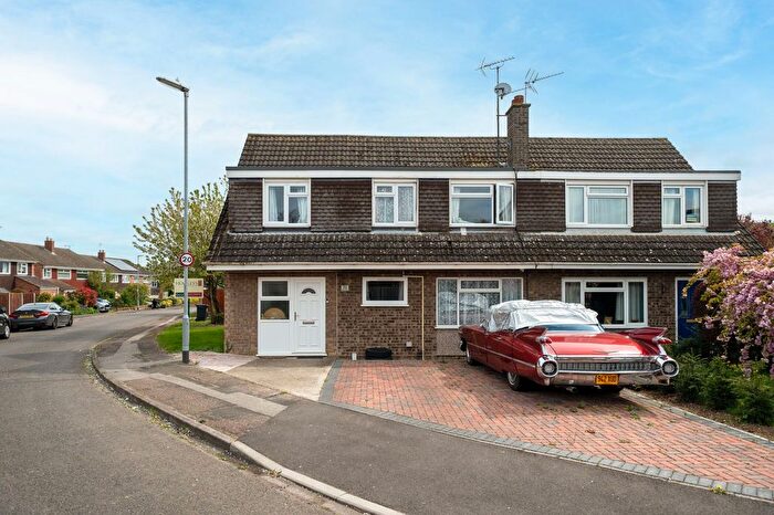 4 Bedroom Semi Detached House For Sale In Kelsey Crescent, Cambridge, CB1