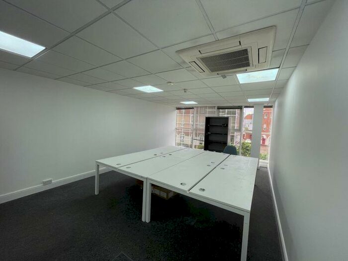 Detached House To Rent In Spring Villa Road, Edgware, HA8