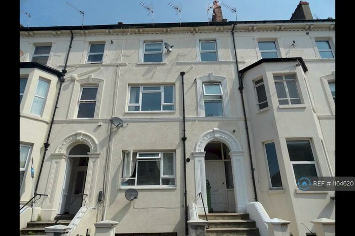 3 Bedroom Flat To Rent In Waverley Grove, Southsea, PO4