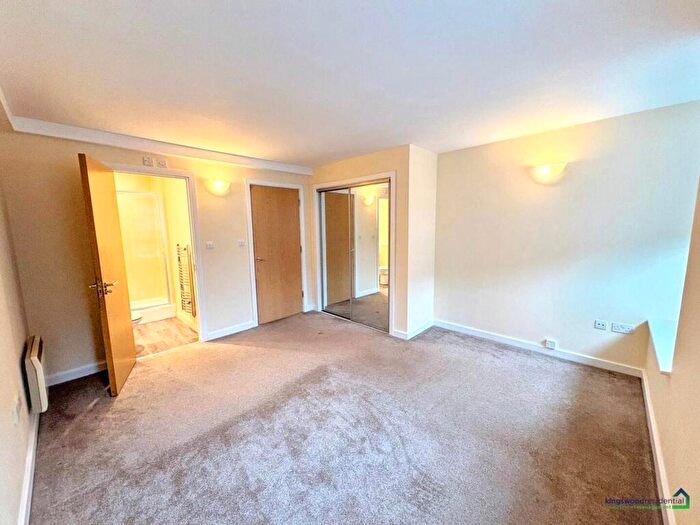 2 Bedroom Apartment To Rent In The Hicking Building, Queens Road, Nottingham, NG2