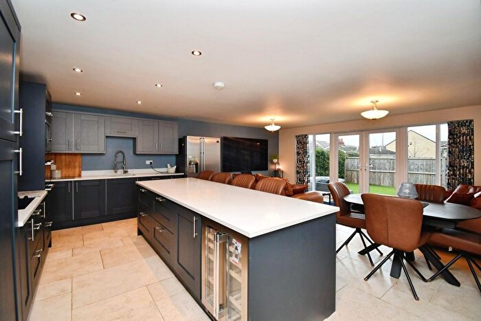 4 Bedroom Detached House For Sale In Willow Close, Ripon, HG4