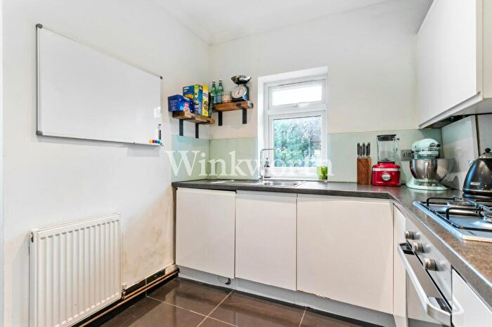 2 Bedroom Terraced House For Sale In Conway Road, London, N15