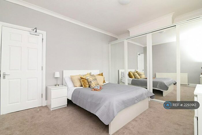 4 Bedroom Semi-Detached House To Rent In Poplar Road, Birmingham, B66