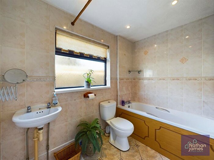 2 Bedroom Bungalow For Sale In Quarry Rise, Undy, Caldicot, NP26