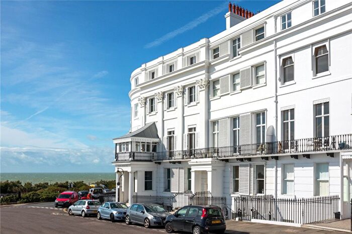 2 Bedroom Flat To Rent In Lewes Crescent, Brighton, East Sussex, BN2