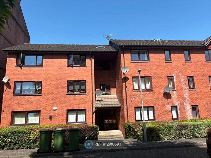 1 Bedroom Flat To Rent In Landressy Place, Glasgow, G40