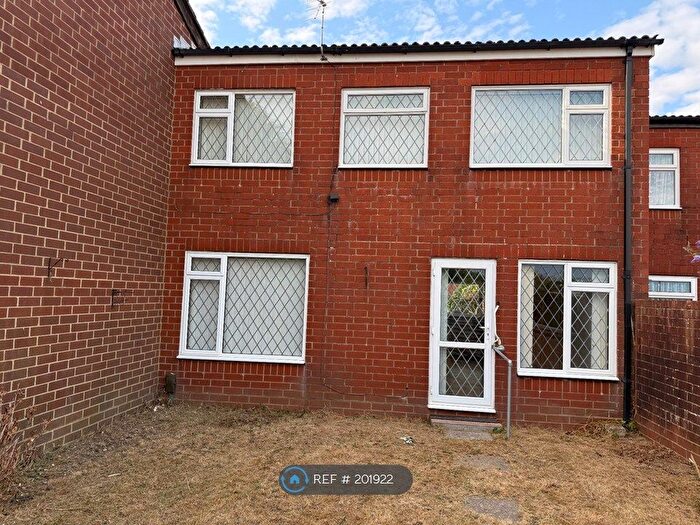 3 Bedroom Terraced House To Rent In Almondside, Gosport, PO13