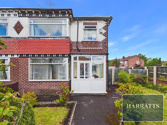 3 Bedroom Semi-Detached House For Sale In Montagu Road, Stockport, SK2