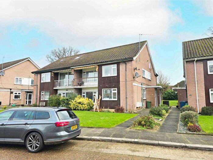 3 Bedroom Maisonette To Rent In Merryfield Gardens, Stanmore, HA7