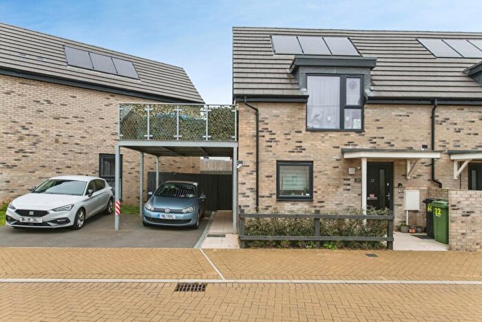 2 Bedroom Semi Detached House For Sale In Alder Drive, Exeter, Devon, EX1