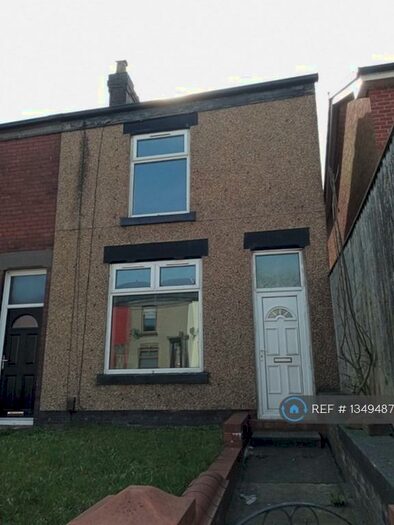 3 Bedroom Terraced House To Rent In Bury Road, Bolton, BL2