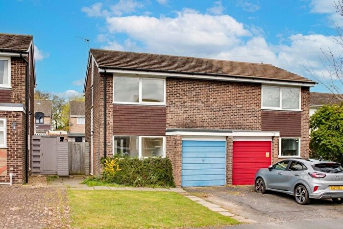 3 Bedroom Semi-Detached House For Sale In Bittern Close, St. Ives, PE27