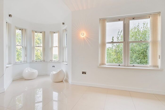 5 Bedroom Detached House For Sale In Mountview Road, Esher, KT10