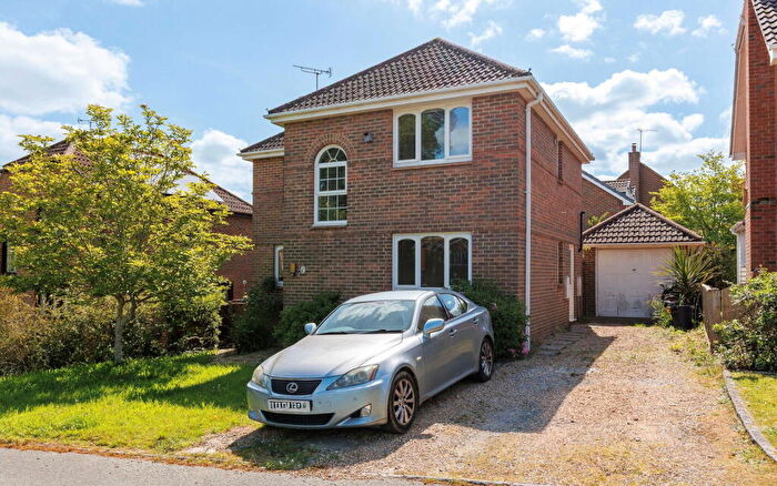 3 Bedroom Detached House For Sale In Green Lane, Medham Village, Cowes., PO31