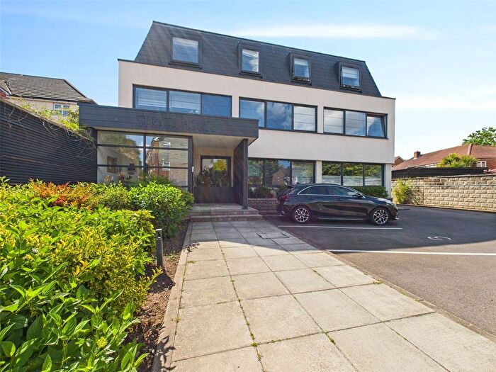 1 Bedroom Flat To Rent In Batavia Road, Sunbury-On-Thames, TW16