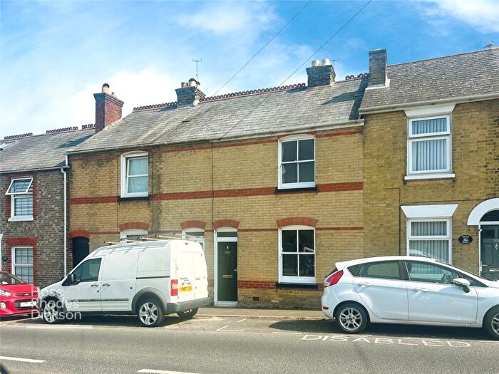 2 Bedroom Terraced House For Sale In Park Road, Cowes, Isle Of Wight, PO31