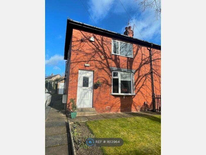 2 Bedroom Semi-Detached House To Rent In Broadgate Crescent, Horsforth, Leeds, LS18