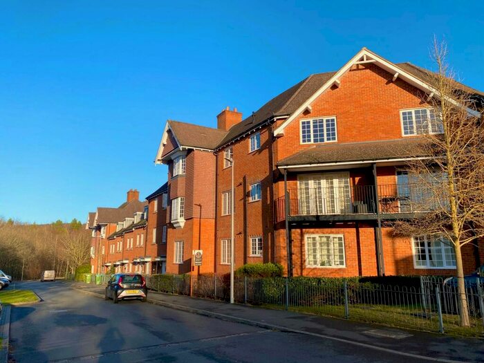1 Bedroom Apartment To Rent In Wroughton Road, Wendover, Aylesbury, HP22
