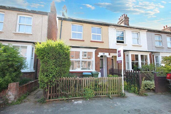 3 Bedroom End Of Terrace House To Rent In Madeley Road, Aylesbury, HP21