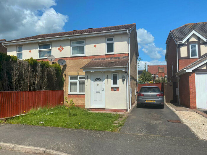 3 Bedroom Semi-Detached House For Sale In Greenfield Road, Measham, DE12
