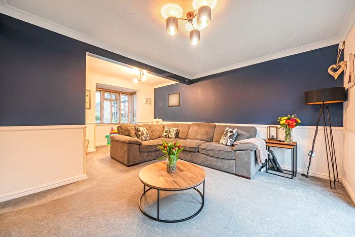 3 Bedroom Detached House For Sale In Millwright Way, Flitwick, MK45