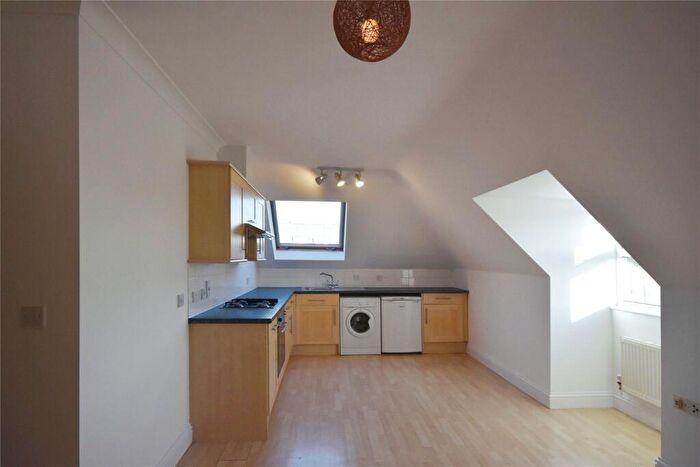 1 Bedroom Apartment To Rent In Rockley Court, Theale, RG7 - Photo 3