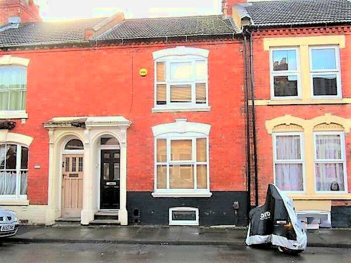 3 Bedroom Terraced House To Rent In Cowper Street, Upper Mounts, Northampton, NN1
