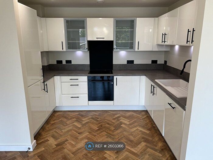 1 Bedroom Flat To Rent In Central Street, London, EC1V