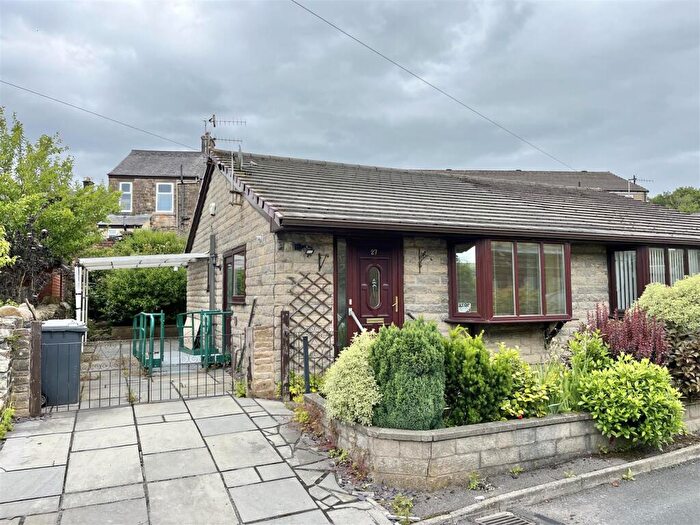 2 Bedroom Bungalow For Sale In Queen Street, Hadfield, Glossop, SK13