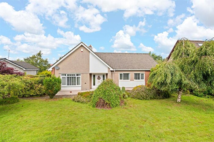 3 Bedroom Detached Bungalow For Sale In East Main Street, Whitburn, EH47