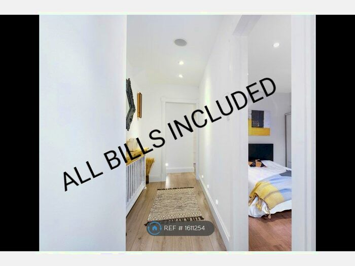 2 Bedroom Maisonette To Rent In Hatton Avenue, Slough, SL2