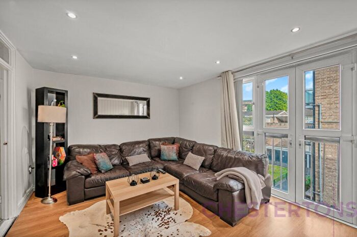 2 Bedroom Maisonette To Rent In Chipka Street, Cubitt Town, E14