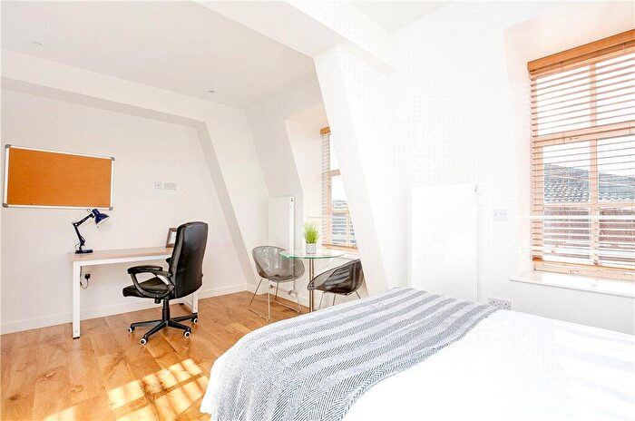 Apartment To Rent In Princess Beatrice House, Chelsea, London, SW10