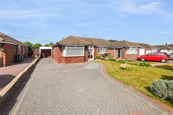 3 Bedroom Bungalow For Sale In Summerhouse Drive, Joydens Wood, Dartford, Kent, DA2