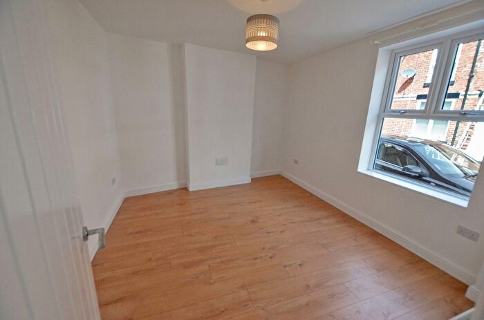 3 Bedroom Bungalow To Rent In Dale Street, Runcorn, WA7