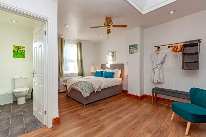 1 Bedroom Terraced House To Rent In Buckingham Street, Grandpont, OX1