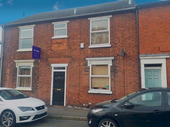2 Bedroom End Of Terrace House To Rent In King Street, Wollaston, DY8