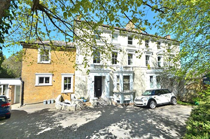3 Bedroom Flat For Sale In Westwood Hill, Sydenham, SE26
