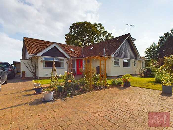 3 Bedroom Detached Bungalow For Sale In Barford Close, Spaxton, Bridgwater, TA5
