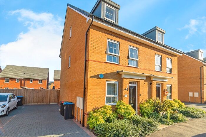 3 Bedroom Semi Detached House For Sale In Defiance Avenue, Brooklands, Milton Keynes, Buckinghamshire, MK10