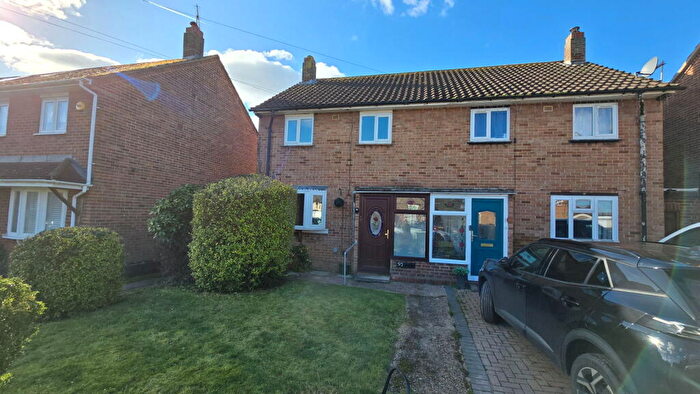 2 Bedroom Semi Detached House To Rent In Bramley Shaw, Waltham Abbey, EN9