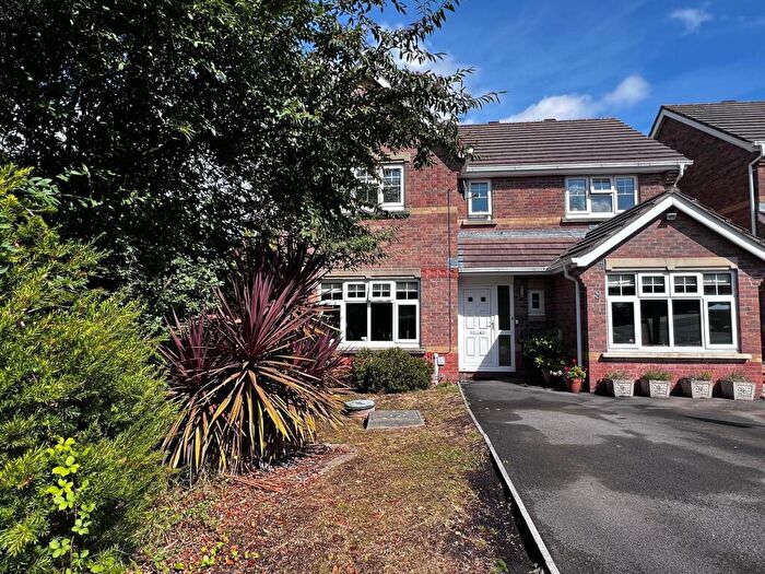 4 Bedroom Detached House For Sale In Fforest Drive, Barry, CF62