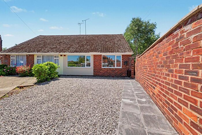 2 Bedroom Semi-Detached House For Sale In Lodge Road, Coventry, CV3