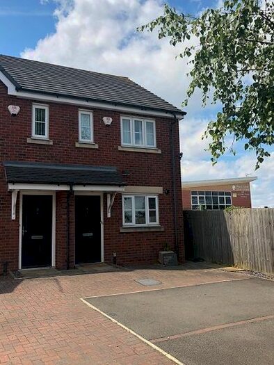 2 Bedroom End Of Terrace House To Rent In Gravity Mews, Bristnall Hall Road, Oldbury, B68