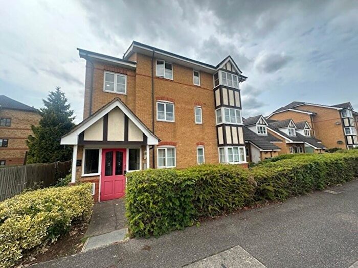1 Bedroom Apartment To Rent In Redwood Grove, Bedford, MK42