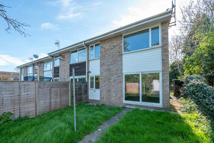 3 Bedroom End Of Terrace House For Sale In Kemsing Gardens, Canterbury, CT2